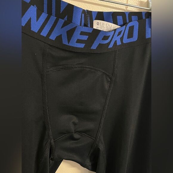 Nike Pro Compression thighs 3/4 length Sz Small Base layer - Picture 2 of 6